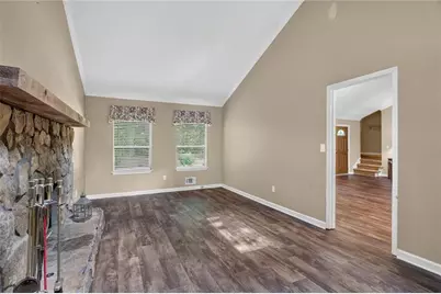 9640 Pine Thicket Way, Roswell, GA 30075 - Photo 7