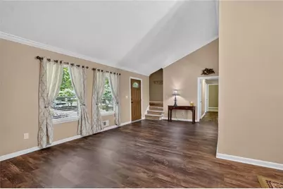 9640 Pine Thicket Way, Roswell, GA 30075 - Photo 3