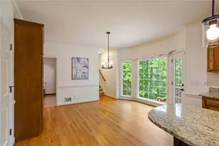 9305 Mackinac Dr, Johns Creek, GA 30022 - Photo 19