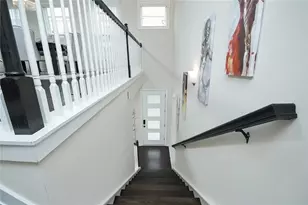 2048 Holtz Ln, Atlanta, GA 30318 - Photo 5