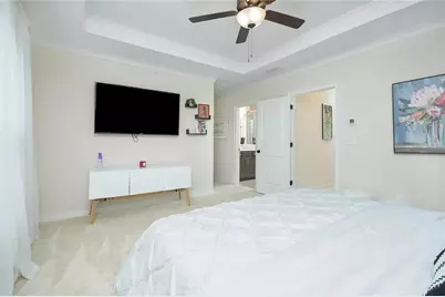 2048 Holtz Lane, Atlanta, GA 30318 - Photo 17