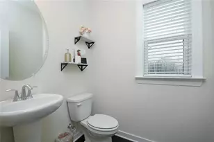 2048 Holtz Ln, Atlanta, GA 30318 - Photo 13