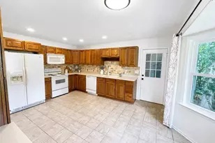 101 Fernwood Ct, Lawrenceville, GA 30043 - Photo 3