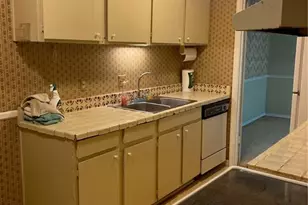 725 Dalrymple Rd, Atlanta, GA 30328 - Photo 3