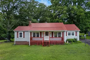 16 Garrett Ave, Bremen, GA 30110 - Photo 1