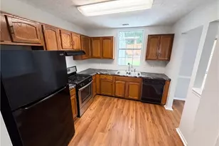 3970 Hancock Cir, Atlanta, GA 30340 - Photo 9
