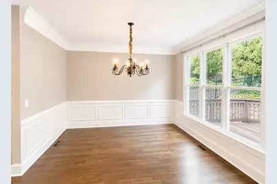 340 Nell Court, Atlanta, GA 30342 - Photo 5