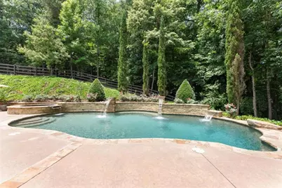 136 Riverview Drive, Suwanee, GA 30024 - Photo 7