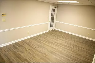 425 E Crossville Road #205, Roswell, GA 30075 - Photo 9