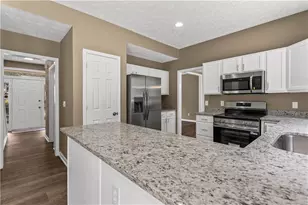 1869 Riverlanding Cir, Lawrenceville, GA 30046 - Photo 3