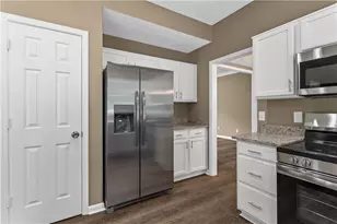 1869 Riverlanding Cir, Lawrenceville, GA 30046 - Photo 5
