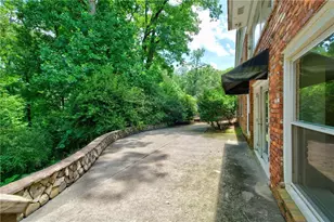 6311 Hunting Creek Rd, Atlanta, GA 30328 - Photo 35