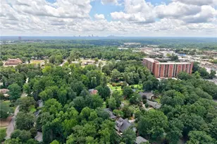 6311 Hunting Creek Rd, Atlanta, GA 30328 - Photo 41