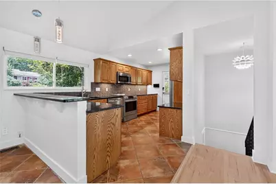 6311 Hunting Creek Road, Atlanta, GA 30328 - Photo 11