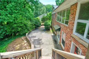 6311 Hunting Creek Rd, Atlanta, GA 30328 - Photo 33