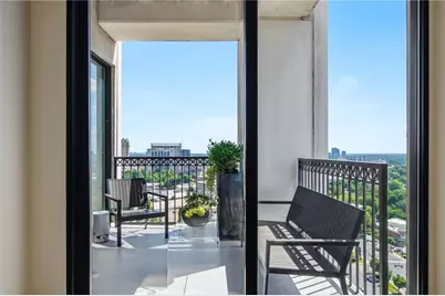 2828 Peachtree Road NW #2402, Atlanta, GA 30305 - Photo 17