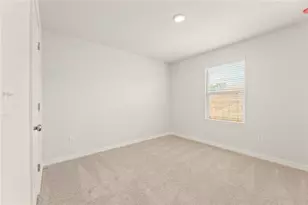8026 Dickens Dr, Fairburn, GA 30213 - Photo 17