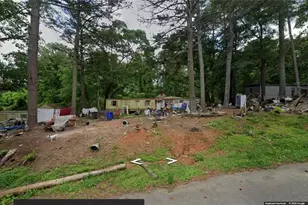 468 Lake Cir, Newnan, GA 30263 - Photo 1