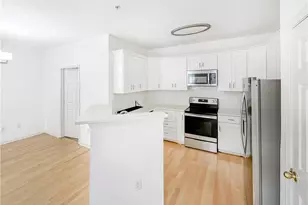 4001 Woodland Ln, Alpharetta, GA 30009 - Photo 9