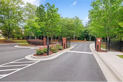 4001 Woodland Lane, Alpharetta, GA 30009 - Photo 3