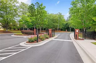 4001 Woodland Ln, Alpharetta, GA 30009 - Photo 3