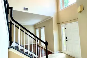 10615 Victory Gate Dr, Alpharetta, GA 30022 - Photo 3