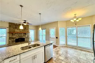 10615 Victory Gate Dr, Alpharetta, GA 30022 - Photo 17