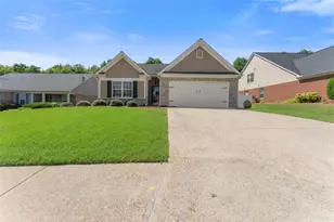 316 Lakeview Bend Cir, Jefferson, GA 30549 - Photo 7