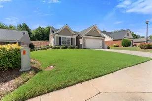 316 Lakeview Bend Cir, Jefferson, GA 30549 - Photo 9