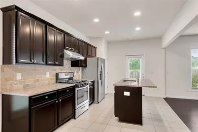 4920 Breezewood Circle, Alpharetta, GA 30004 - Photo 11