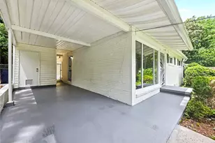 2559 Dale Creek Dr NW, Atlanta, GA 30318 - Photo 7