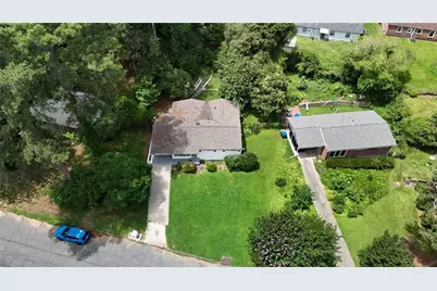 2559 Dale Creek Drive NW, Atlanta, GA 30318 - Photo 39