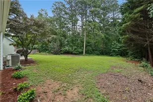535 Willowwind Dr, Loganville, GA 30052 - Photo 35