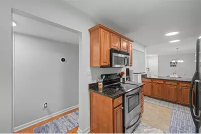 604 Brighton Point, Atlanta, GA 30328 - Photo 23