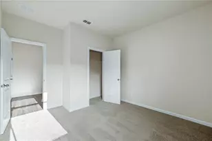 2012 Baron Mnr Dr, Lawrenceville, GA 30044 - Photo 15