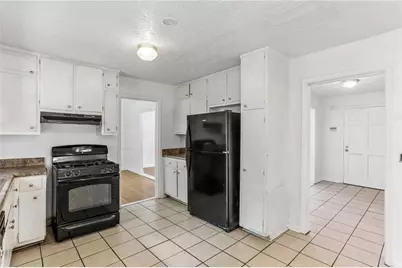 4145 Emerald North Drive, Decatur, GA 30035 - Photo 5