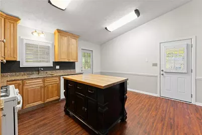 623 Webb Gin House Road, Lawrenceville, GA 30045 - Photo 11