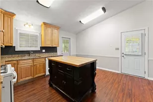 623 Webb Gin House Rd, Lawrenceville, GA 30045 - Photo 11