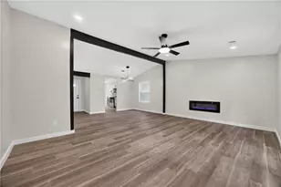 2238 Leslie Brook Dr, Decatur, GA 30035 - Photo 7