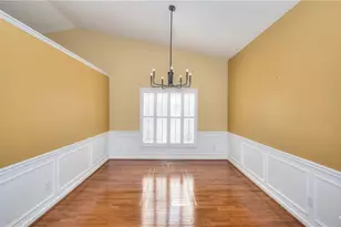 1705 Prospect Creek Dr, Lawrenceville, GA 30043 - Photo 9