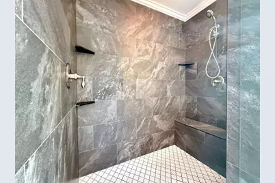 8710 Mount Rushmore Drive, Alpharetta, GA 30022 - Photo 11