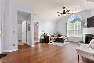 1395 Orchard Park Dr, Stone Mountain, GA 30083 - Photo 3