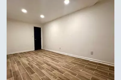 1685 Dunwoody Place NE #Bottom, Atlanta, GA 30324 - Photo 7