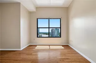 3040 Peachtree Rd NW, Atlanta, GA 30305 - Photo 21