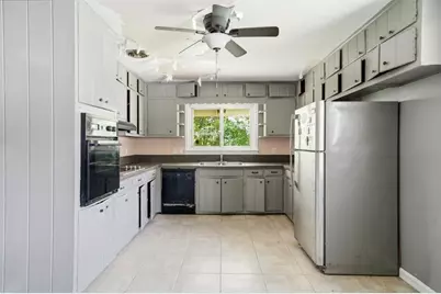 4070 Briarcliff Road NE, Atlanta, GA 30345 - Photo 9