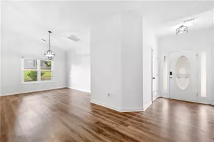 1525 Keystone Dr, Suwanee, GA 30024 - Photo 5