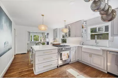 240 Eureka Drive NE, Atlanta, GA 30305 - Photo 13