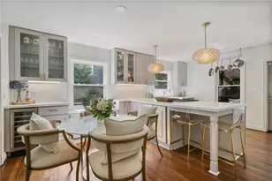 240 Eureka Dr NE, Atlanta, GA 30305 - Photo 9