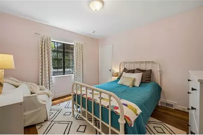 2069 Edinburgh Terrace NE, Atlanta, GA 30307 - Photo 23