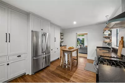 2069 Edinburgh Terrace NE, Atlanta, GA 30307 - Photo 13